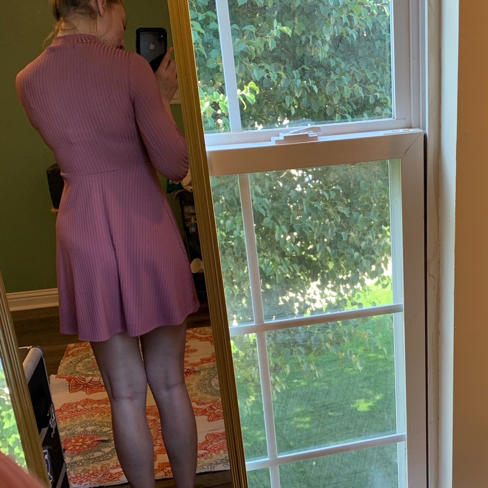Cute Ribbed Dress - Picture 7 of 7